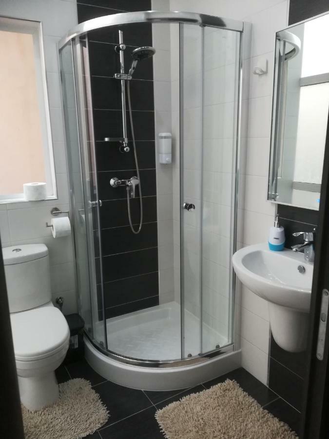 Nice And Cosy Apartment Close To Seafront Слима Екстериор снимка